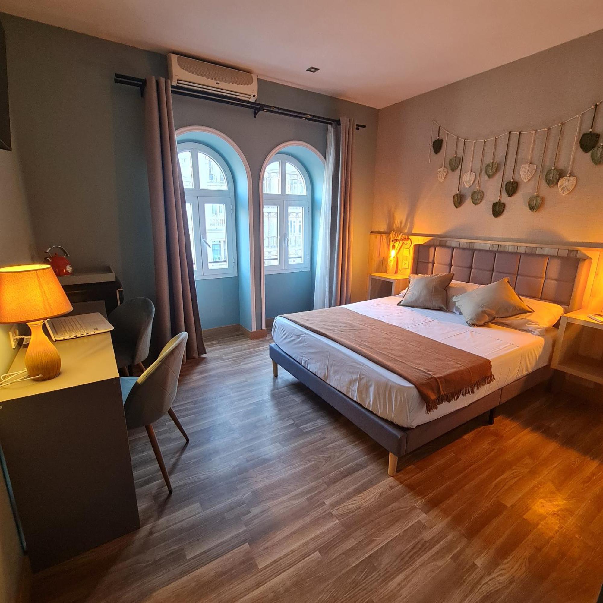 Luxury Green Hostal Madrid Gran Via Exterior foto